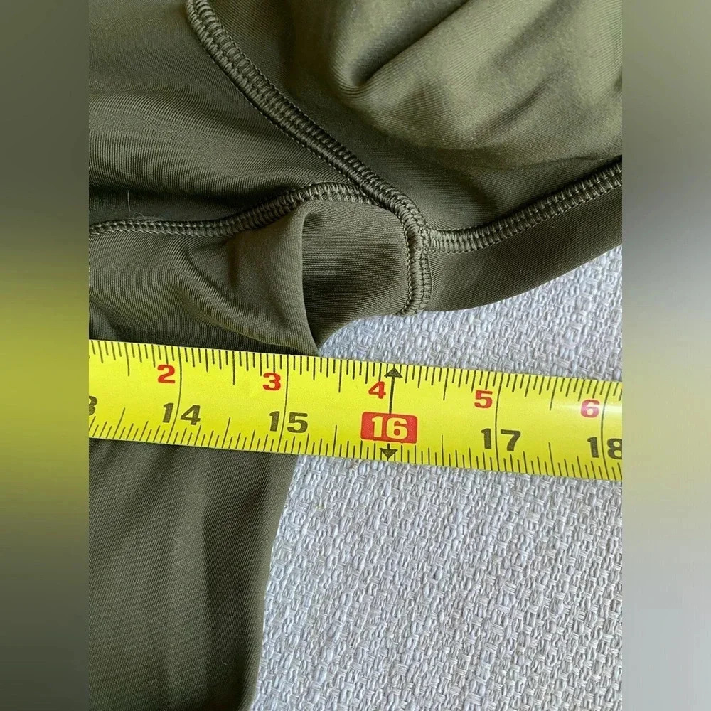 Lululemon Jacket Women’s 4 First Mile 1/2 Zip
Military Green - Picture 10 of 10